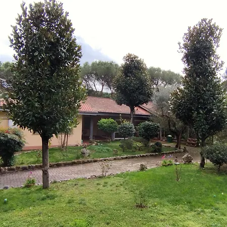 Vivas Rubra Bed & Breakfast 4*