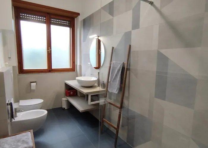 Vivas Rubra 4* ローマ